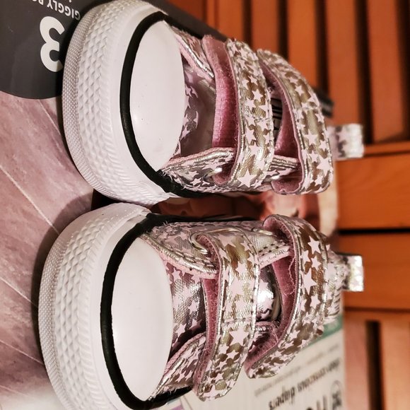 Pink star baby Converse, size 2 - Picture 5 of 5